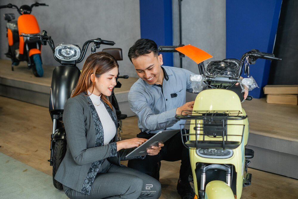 Umowy kupna sprzedaży motocykla: co warto wiedzieć przed podpisaniem