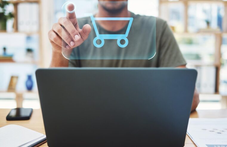 Efektywne strategie zarządzania procesami logistycznymi dla firm online