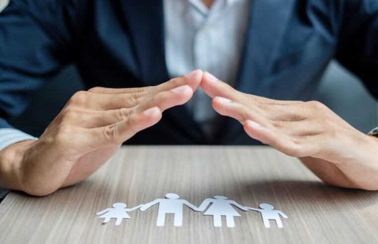 Ubezwłasnowolnienie osoby starszej: Jak szybko i skutecznie przeprowadzić proces