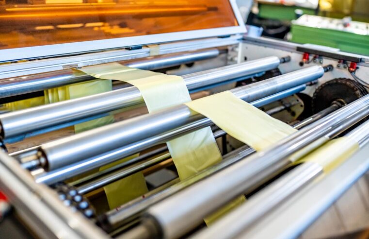 Dlaczego polski producent etykiet samoprzylepnych to najlepszy wybór dla biznesu?